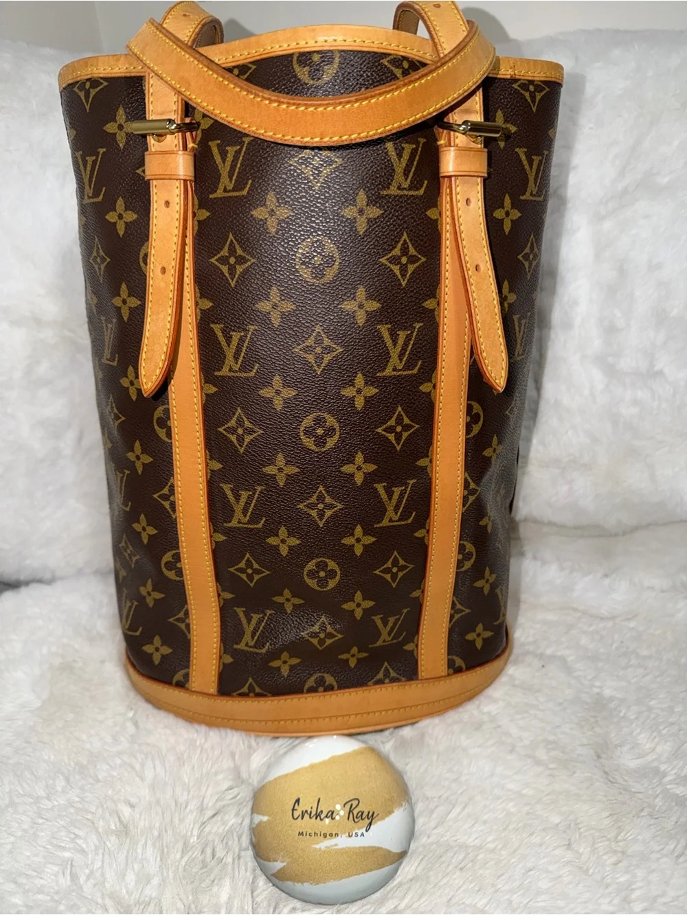 Louis Vuitton Monogram Bucket Bag GM- GREAT CONDITION